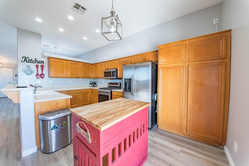 Gorgeous Las Vegas home with RV parking House in North Las Vegas
