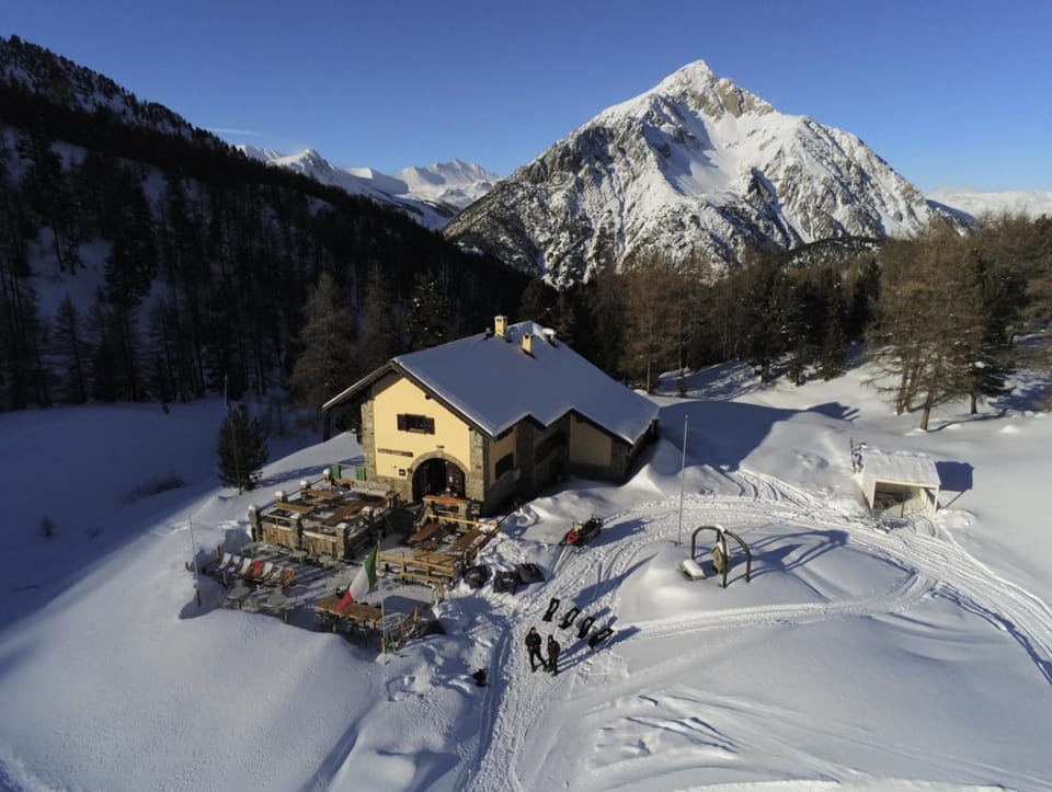 Property building, Winter