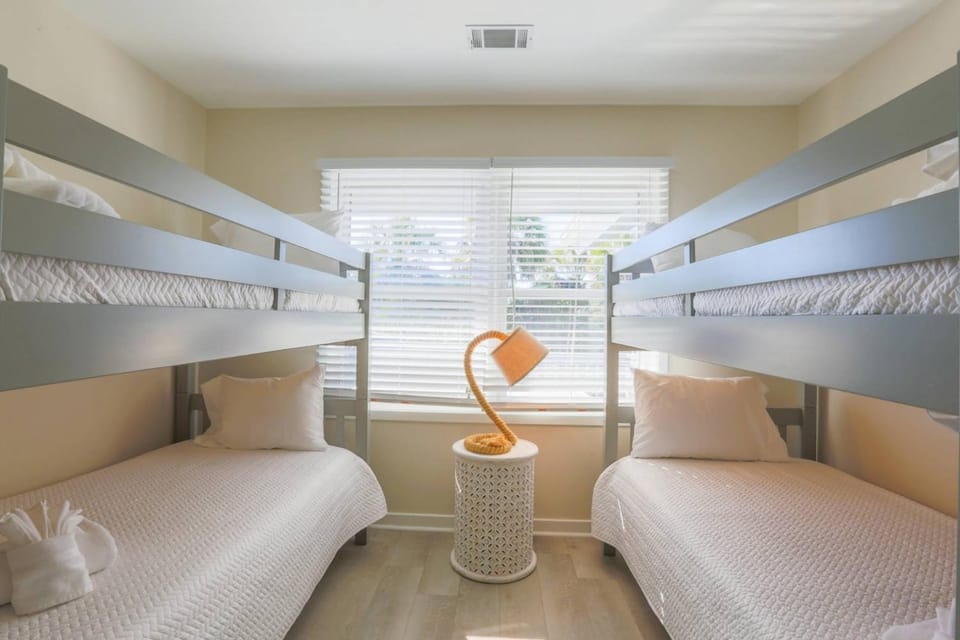 Beachside Cottage House in Isle of Palms