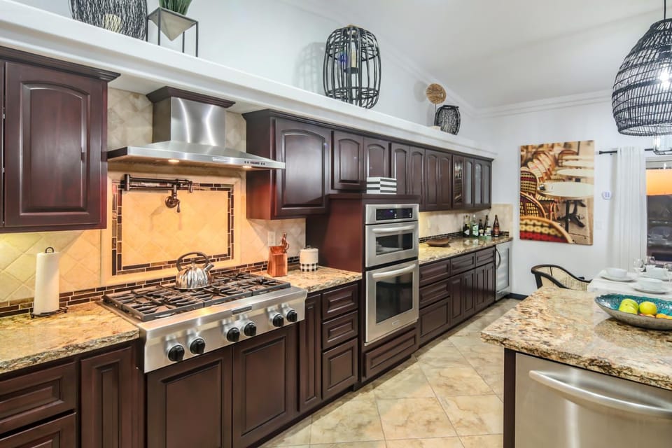 VIEWS! Luxury Lake Home W/ Pool, Spa & Fire Pit! House in Lake Havasu City