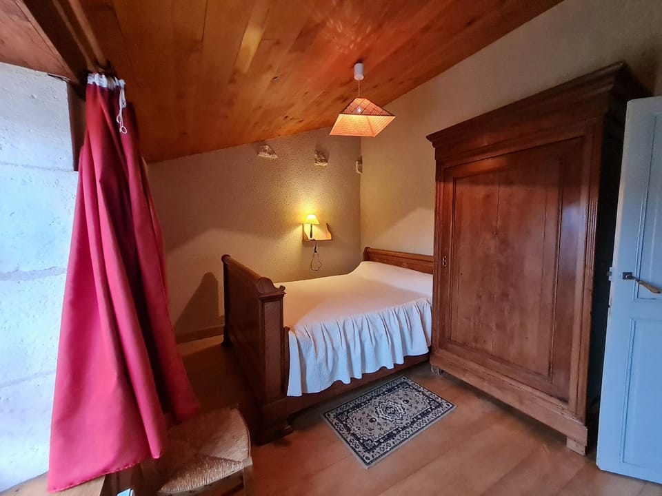 Maison de caractère avec jardin, barque et VTT dans le Marais Poitevin - FR-1-426-139 House in Pays de la Loire