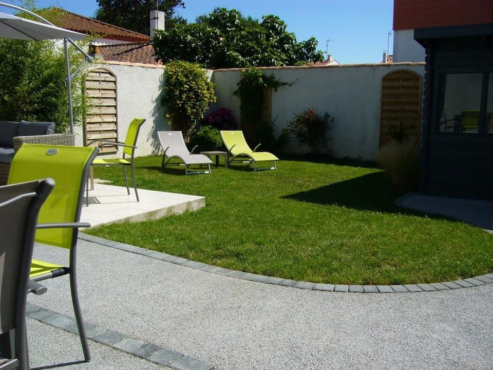 Maison rénovée avec jardin privatif, proche des Sables d'Olonne, parking et Wifi inclus - FR-1-426-226 House in Château-d'Olonne