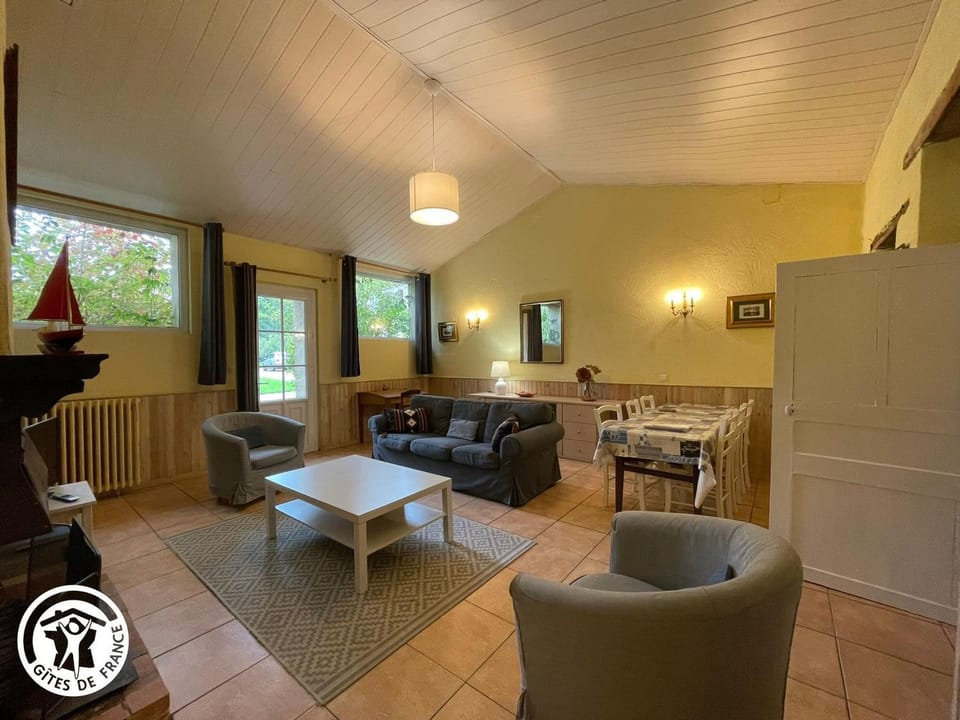 Maison rénovée avec piscine chauffée privative près de Challans et Aizenay - FR-1-426-258 House in Pays de la Loire
