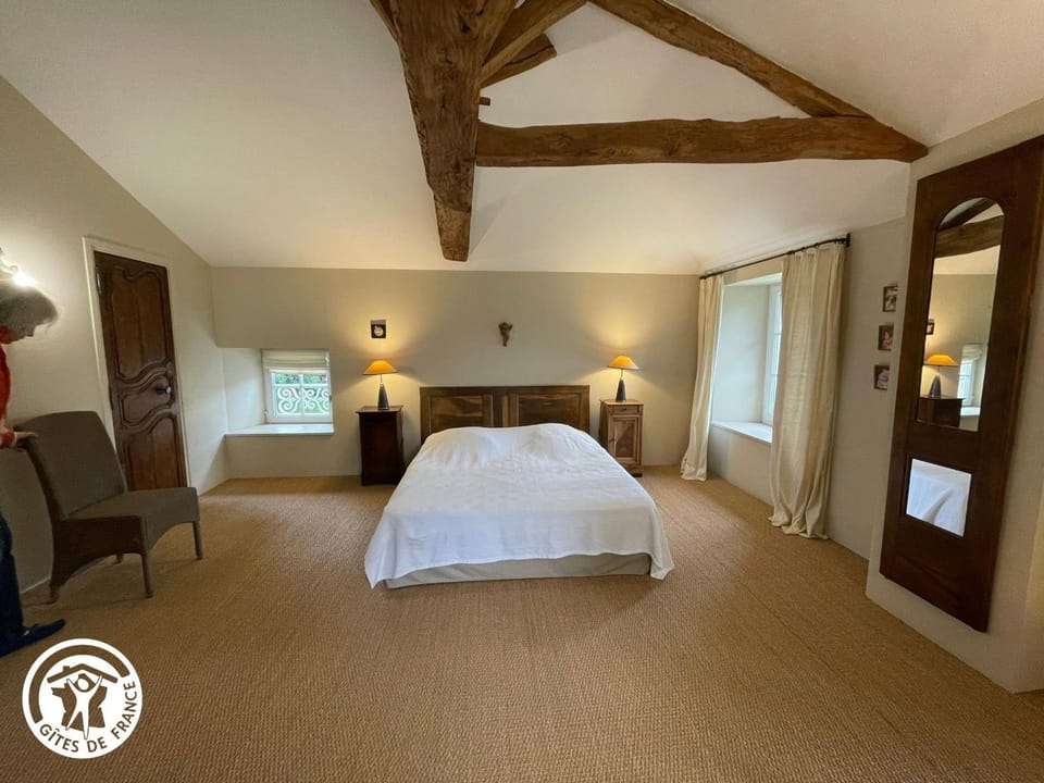 Maison rénovée avec piscine et grand jardin, à 2 km de la Vallée de l'Yon - FR-1-426-329 House in Pays de la Loire