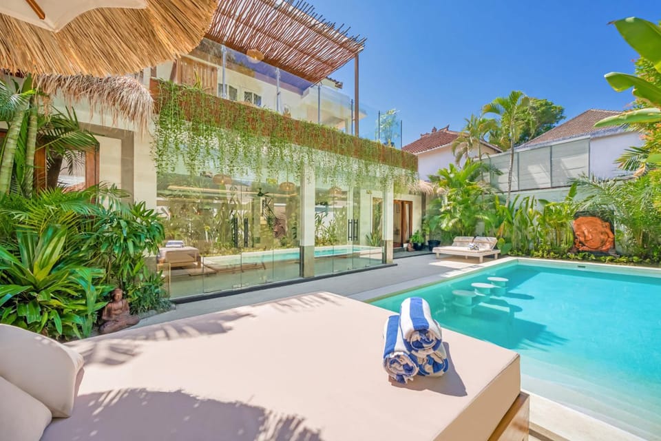 Villa Florence - 3BDR Luxury Villa, Private Pool, Walk to the Beach Villa in Kuta