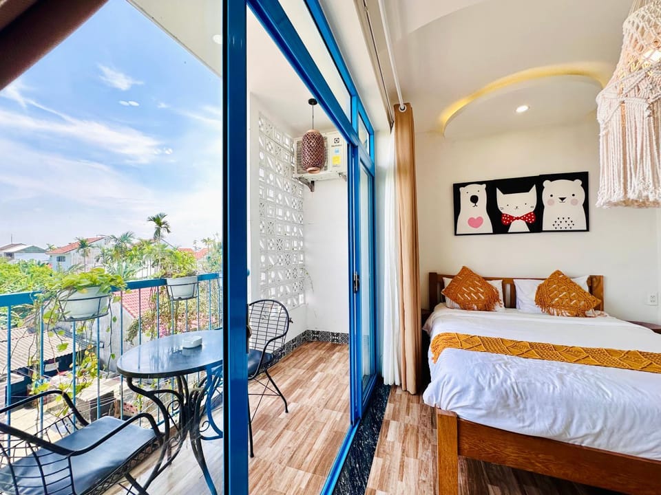 Patio, Bed, View (from property/room), Balcony/Terrace, Photo of the whole room, Bedroom