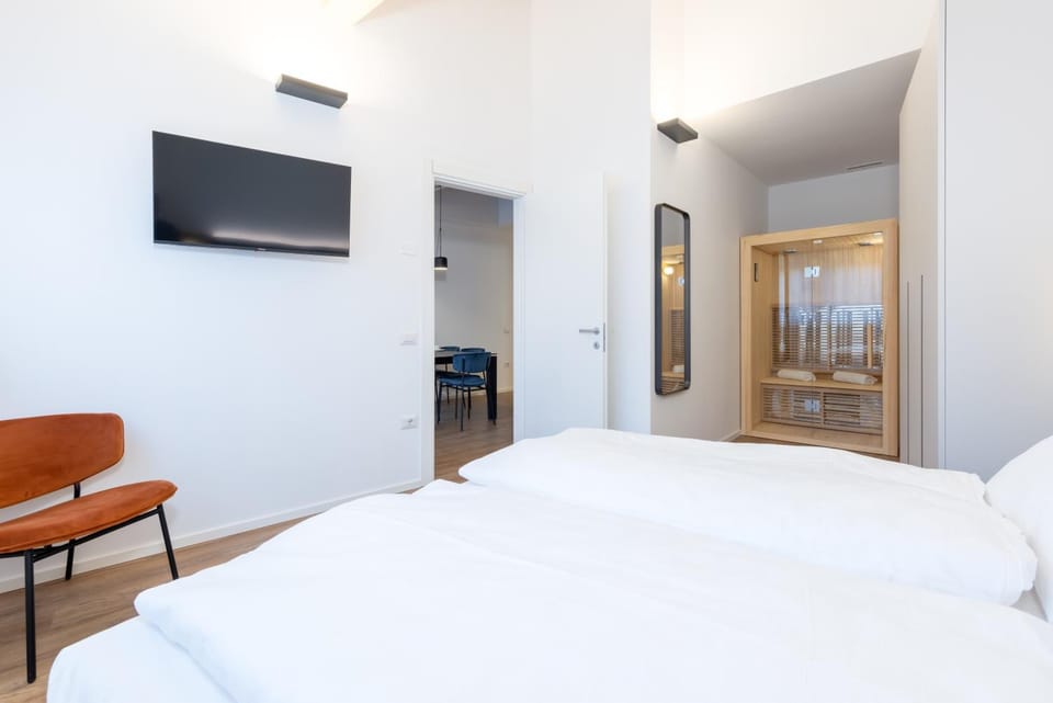 Bed, Sauna, Photo of the whole room