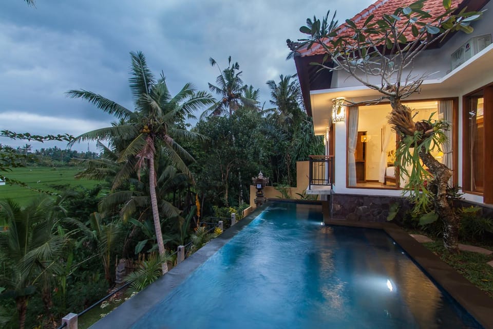 Property building, Patio, Day, Natural landscape, Garden, Garden view, Mountain view, Pool view, Swimming pool, Swimming pool