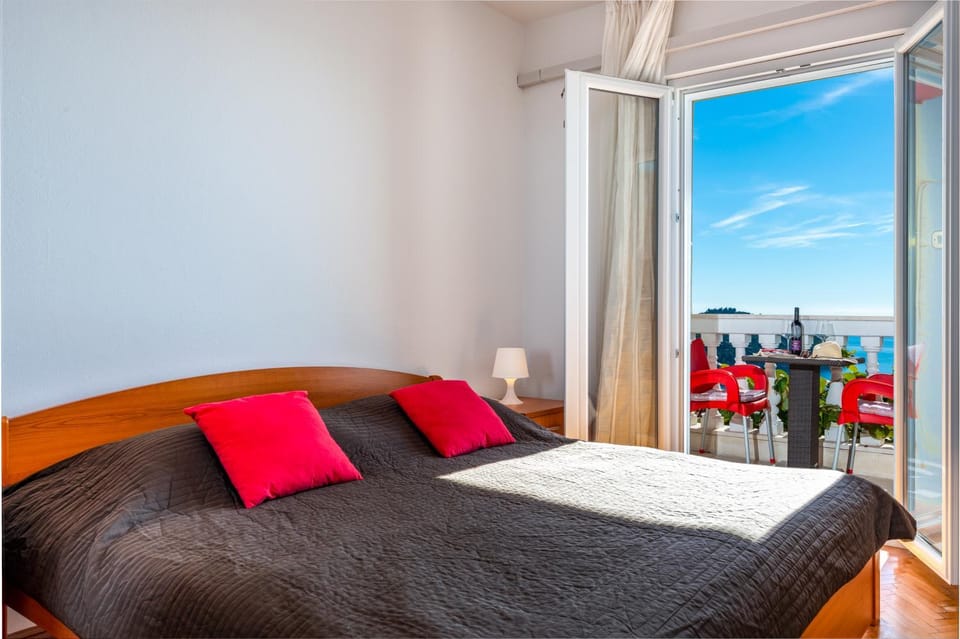 Amazing view Apartment and Rooms Dragan Apartment in Dubrovnik