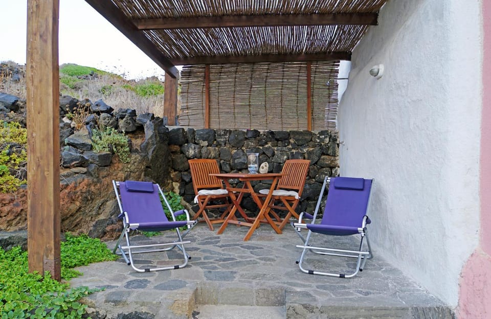 Patio, Garden view