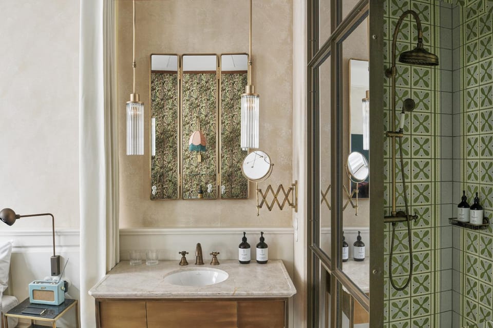 Shower, Bathroom, towels
