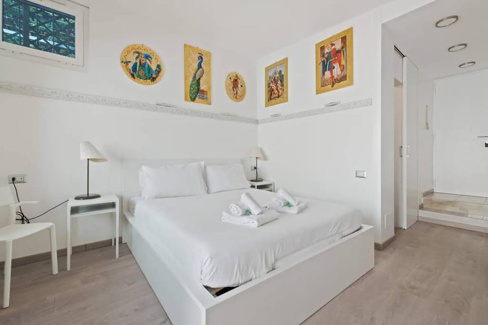Bathroom, Bedroom