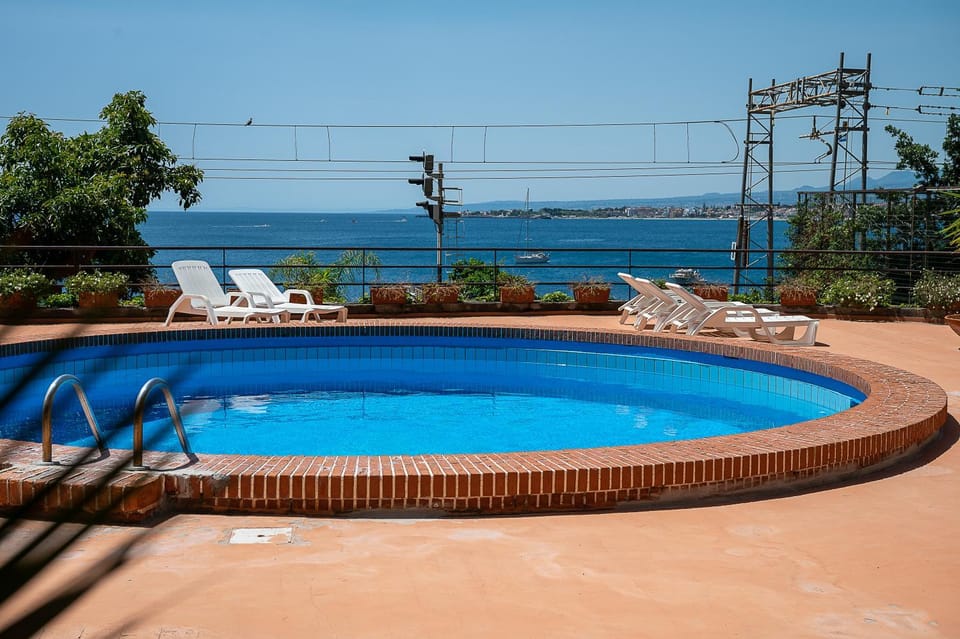 Pool view, Swimming pool