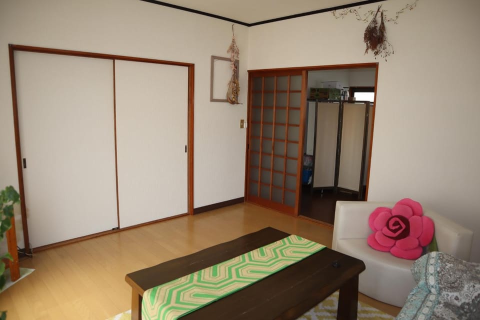 Minpaku Gallery Ibis - Vacation STAY 10521 Bed and Breakfast in Japan