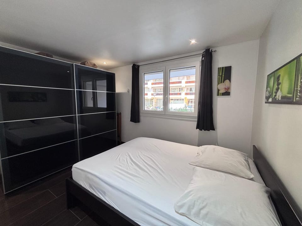 Spacieux F2 climatisé proche de la mer Apartment in Antibes