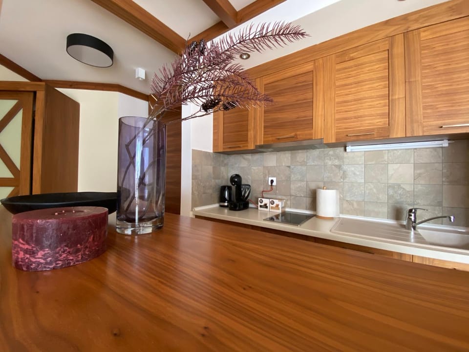 Coffee/tea facilities, Kitchen or kitchenette
