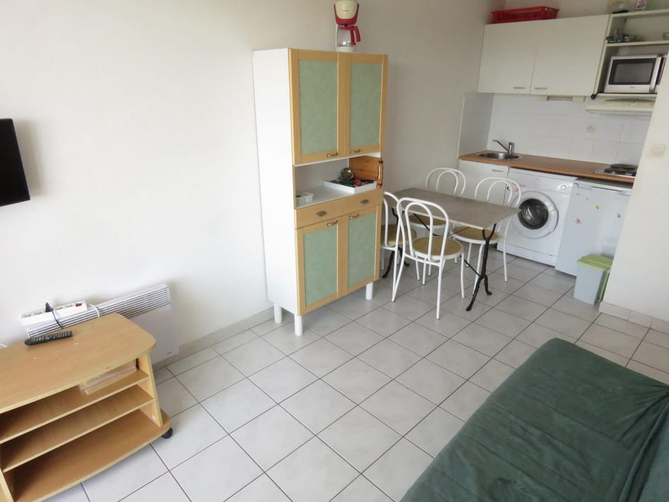 T2 Cabine avec Terrasse et Parking Privé à Sète - FR-1-472-103 Cabin in Occitanie
