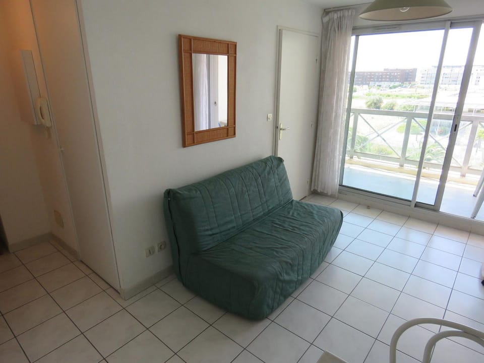 T2 Cabine avec Terrasse et Parking Privé à Sète - FR-1-472-103 Cabin in Occitanie