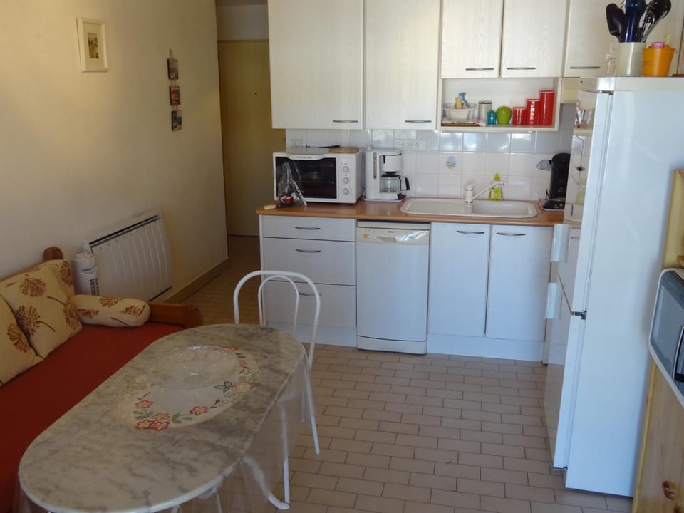 T2 à Sète avec Loggia Vue Marina, Parking Privé - FR-1-472-133 Apartment in Occitanie