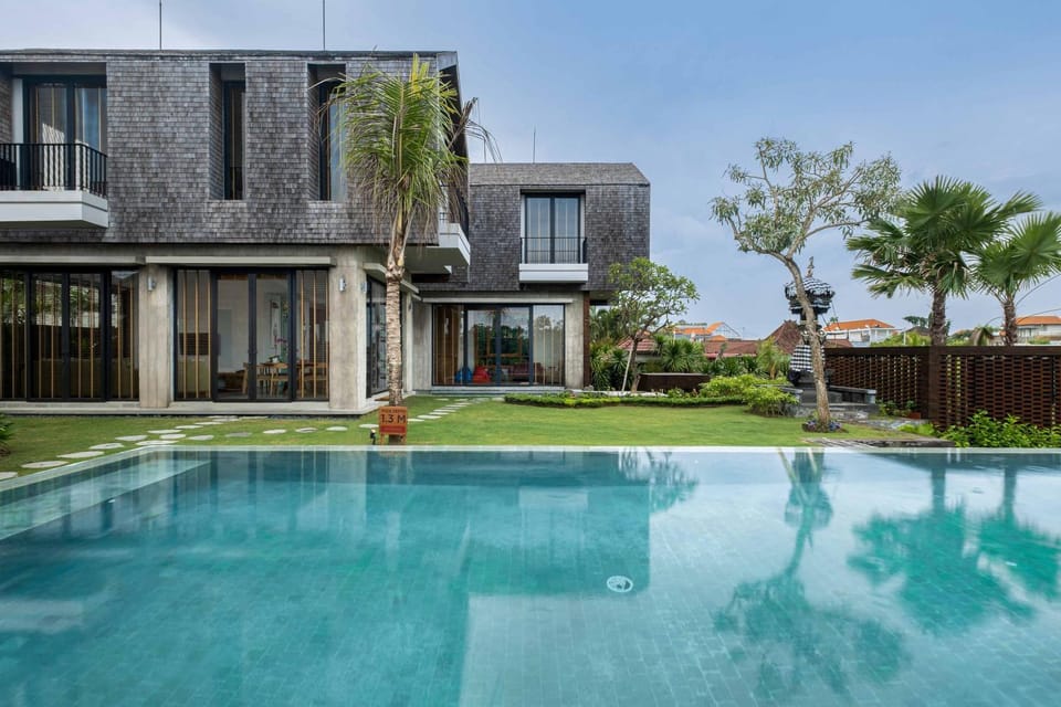 Property building, Swimming pool