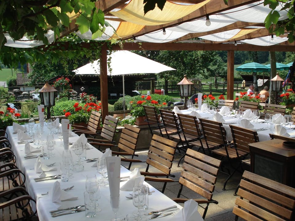 Restaurant/places to eat, Balcony/Terrace, Banquet/Function facilities
