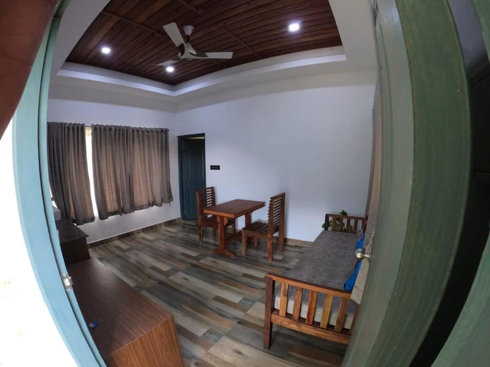 Bed, Living room, Dining area, Mountain view
