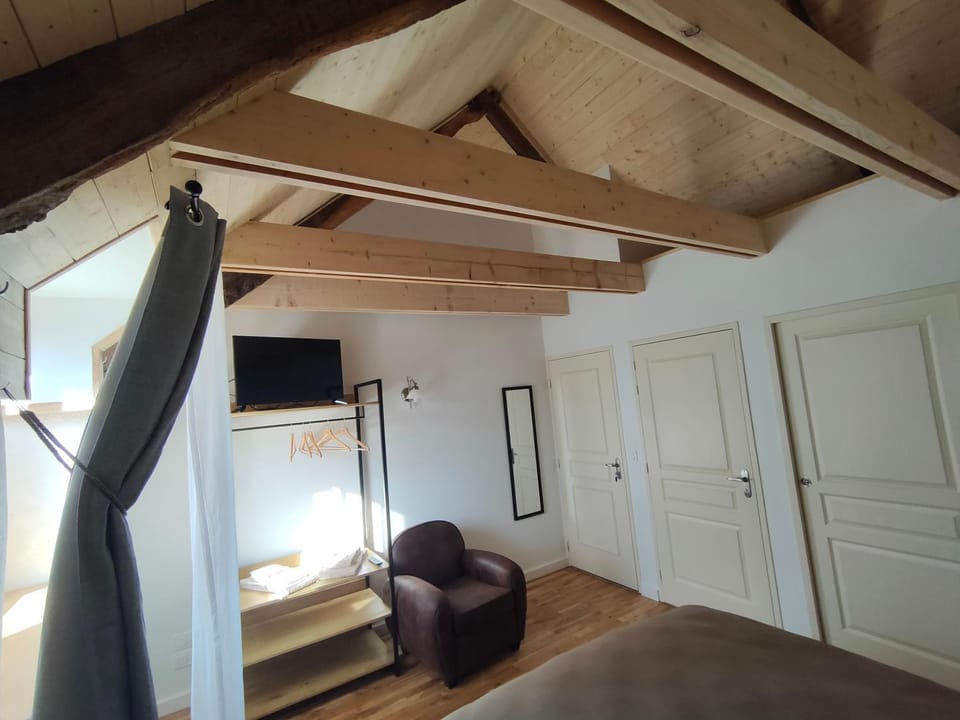 Staff, Photo of the whole room, Bedroom