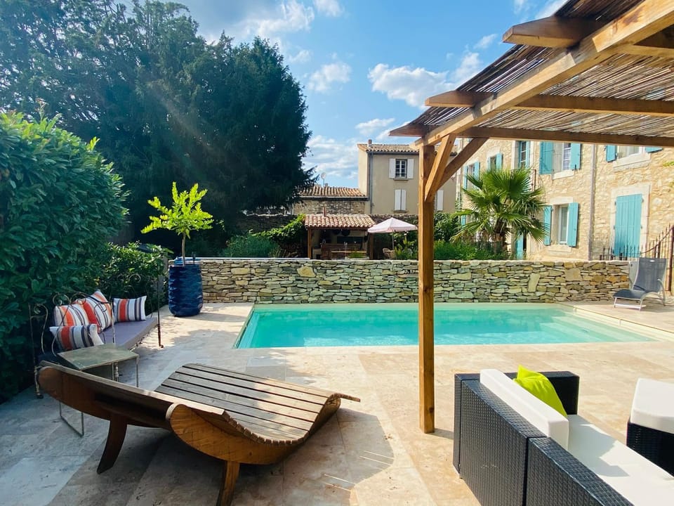 Swimming pool, Swimming pool