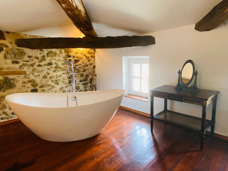 Bathroom, Bath