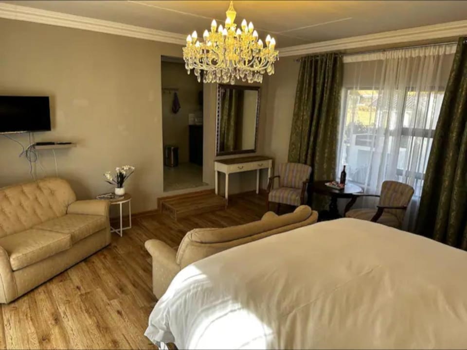 Steenkoppies semi self catering apartment Apartment in Gauteng