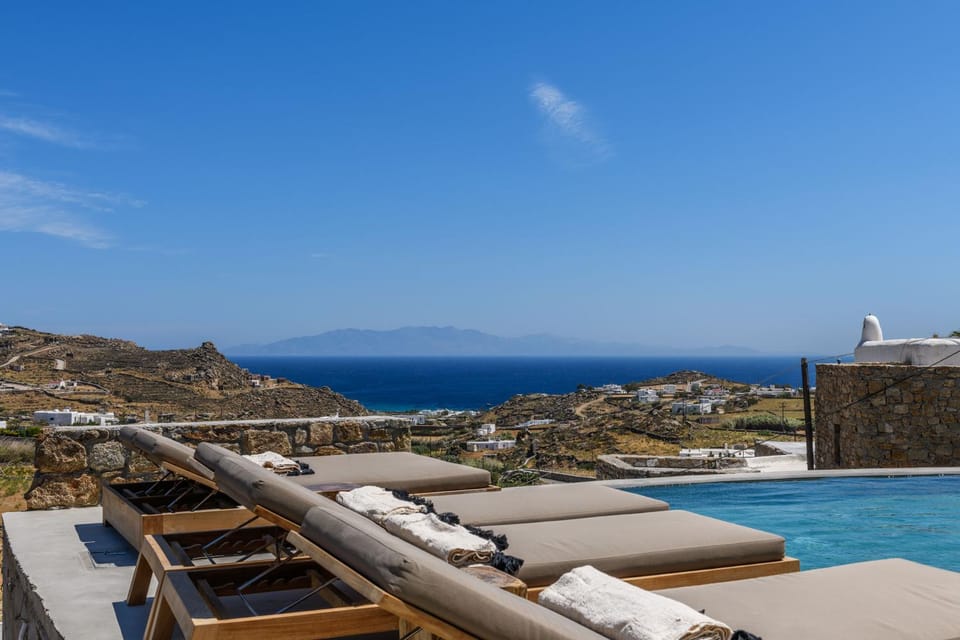 Sea view, Swimming pool