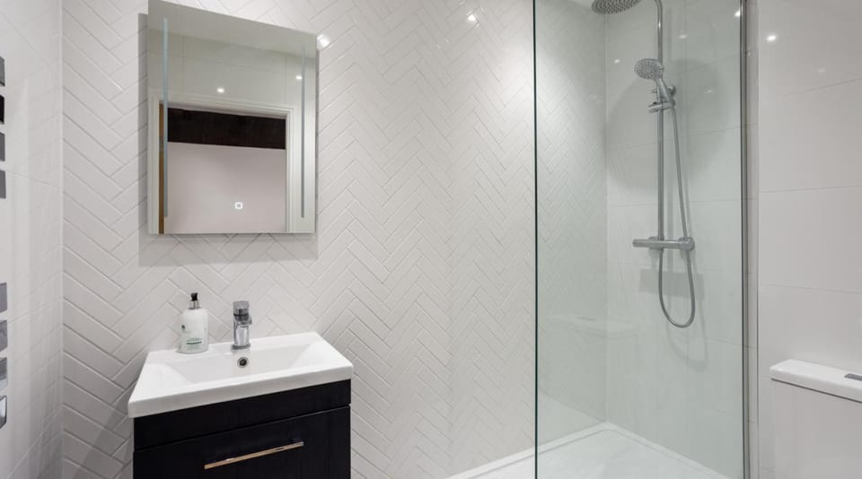 Shower, Bathroom