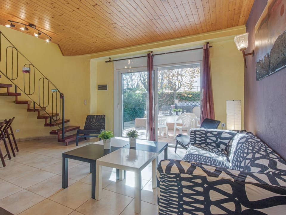 Holiday Home Ushi by Interhome House in Alt Empordà