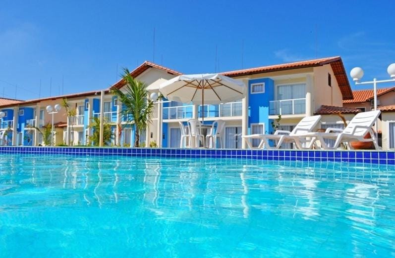 Property building, Day, Swimming pool