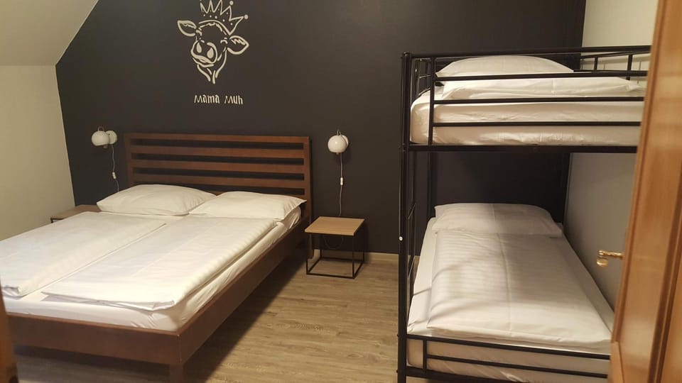 bunk bed