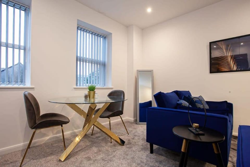 Lovely Open Plan 1 Bedroom Apartment in Bolton Apartment in England