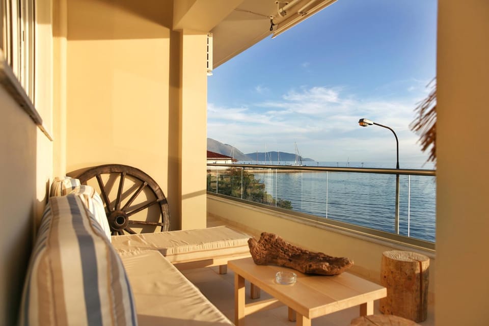 Balcony/Terrace, Sea view, hair dresser