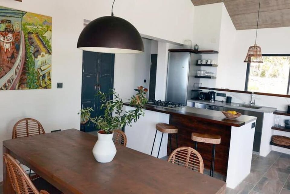Kitchen or kitchenette, Dining area, kitchen