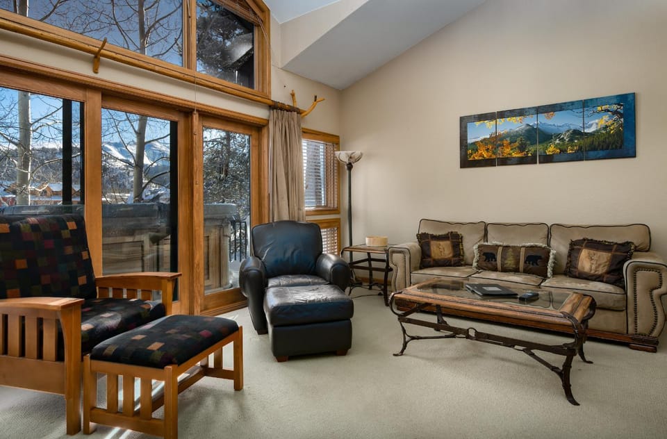 One Breckenridge Place Bear Trail Townhome: Stroll to Main St, Slopes Apartment in Breckenridge