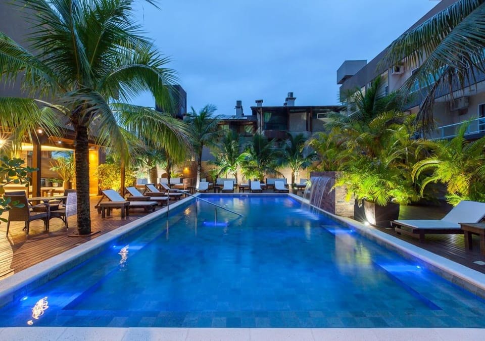 Swimming pool, Swimming pool