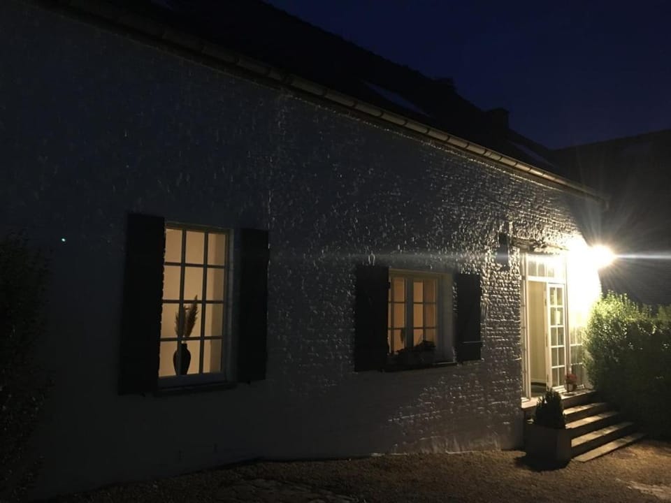 Property building, Night