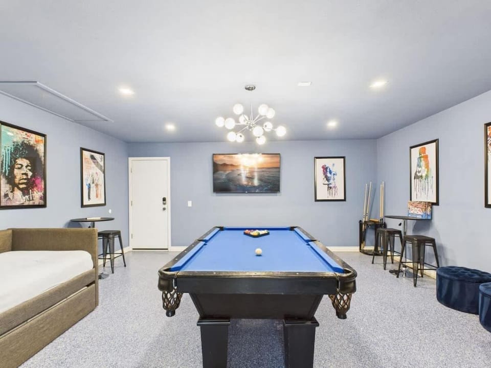 Azure - Sparkling Pool - Pool Table - In Old Town House in Scottsdale