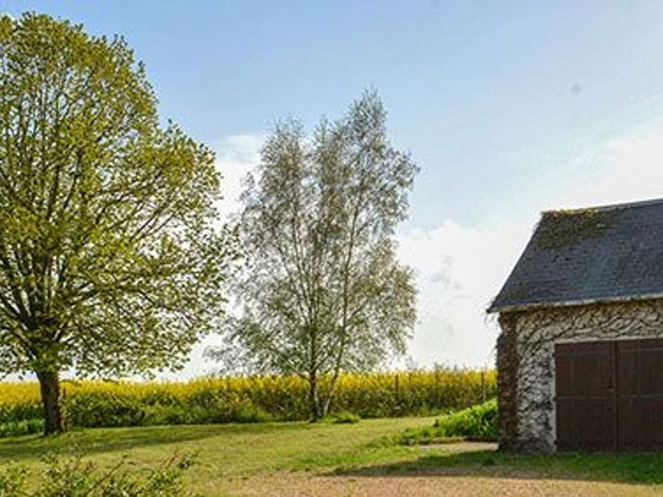 Escapade en longère avec jardin au bord de l'Ozanne, Dangeau, 6 pers. - FR-1-581-25 House in Centre-Val de Loire