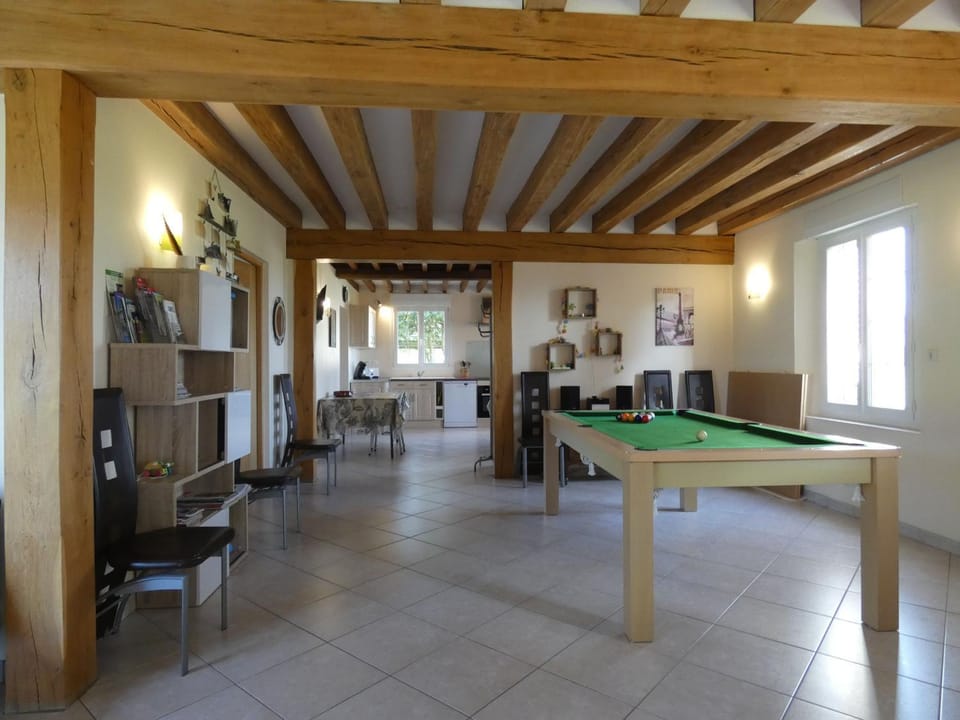 Gîte familial 5 pers avec billard et terrain de jeux - FR-1-581-59 House in Centre-Val de Loire