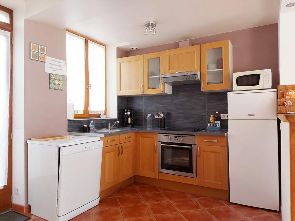 Parfait pour les amoureux de la nature: maison 2 chambres avec jardin, proche forêt et château - FR-1-581-74 House in Centre-Val de Loire