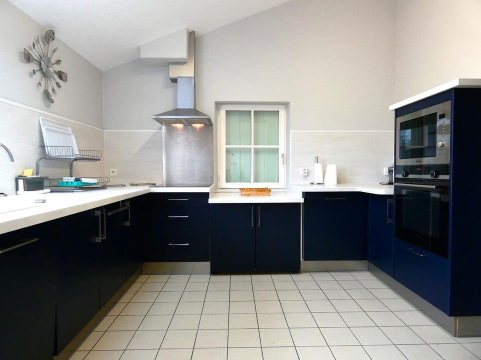 Gîte familial avec jardin clos, à Saint-Georges-sur-Eure, 7 chambres pour 14 pers, proche Chartres - FR-1-581-84 House in Centre-Val de Loire