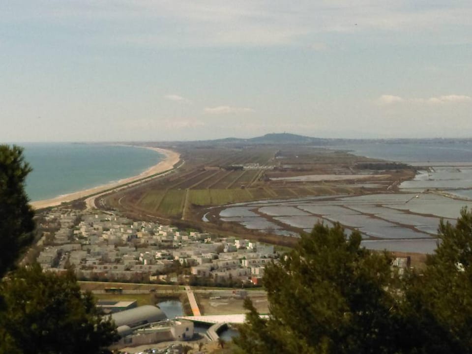 Appartement 2 pièces avec WIFI et terrasse vue mer à Sète - FR-1-472A-230 Apartment in Occitanie