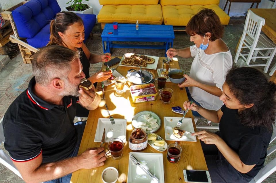 Restaurant/places to eat, Breakfast, Family