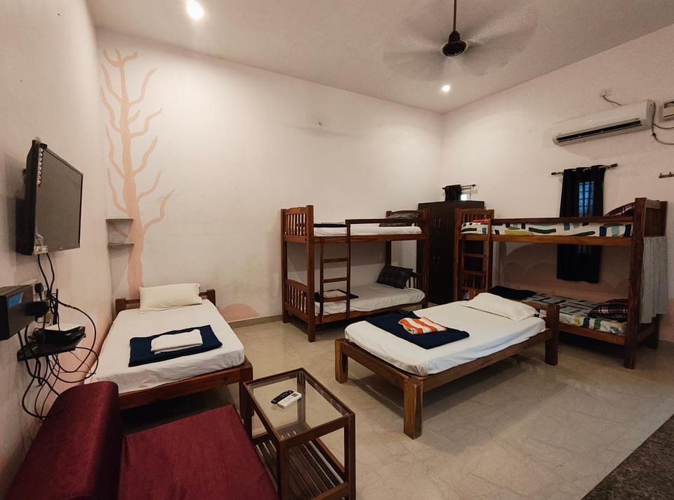 Art Le Cafe Apartment in Puducherry, India