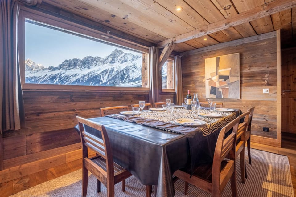 Authenthic Chalet Ski on Les Houches Chamonix Apartment in Les Houches
